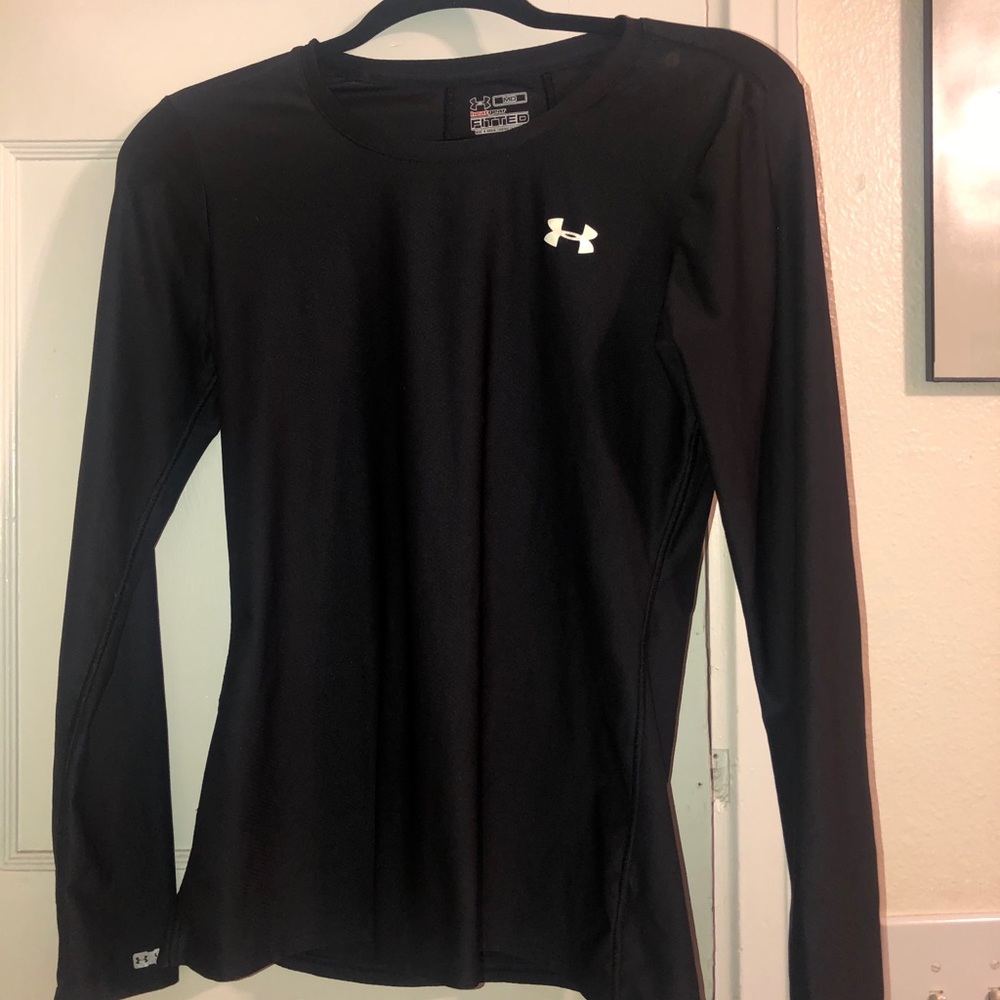 UNDER ARMOUR LONG SLEEVE TEE